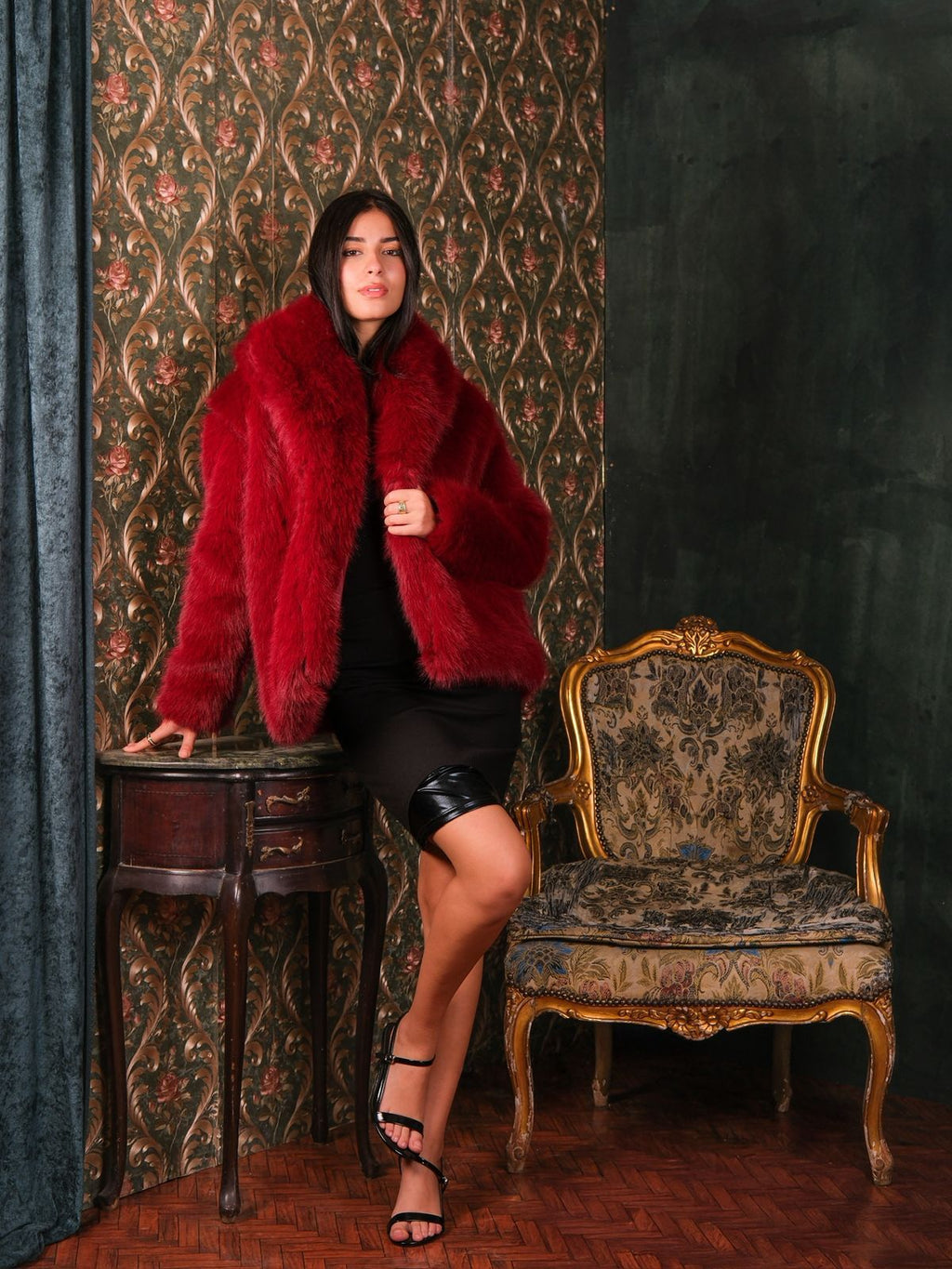 Wine red fur