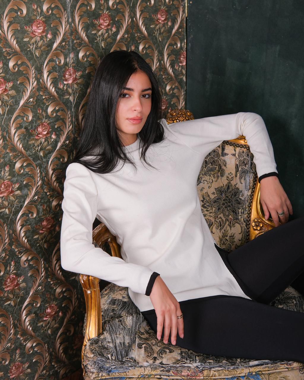 Sharp Cut Blouse
